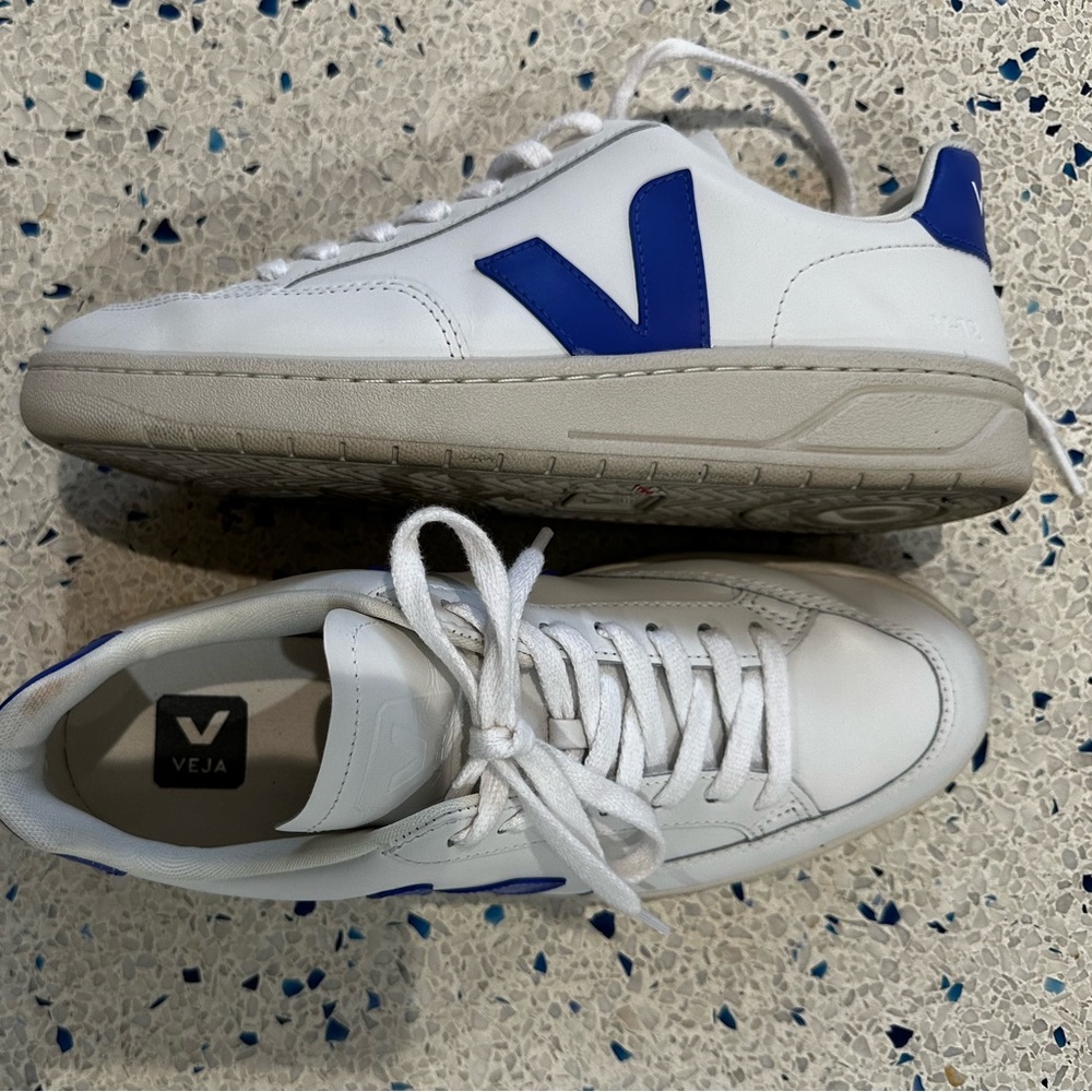 VEJA Suede-trimmed leather sneakers in Blue Size 10